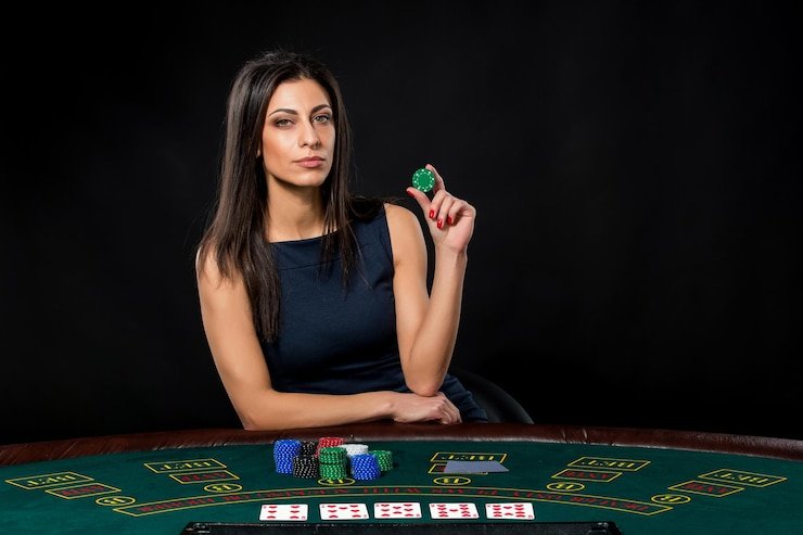 Golden Toad slot interface showing reels and payline symbols